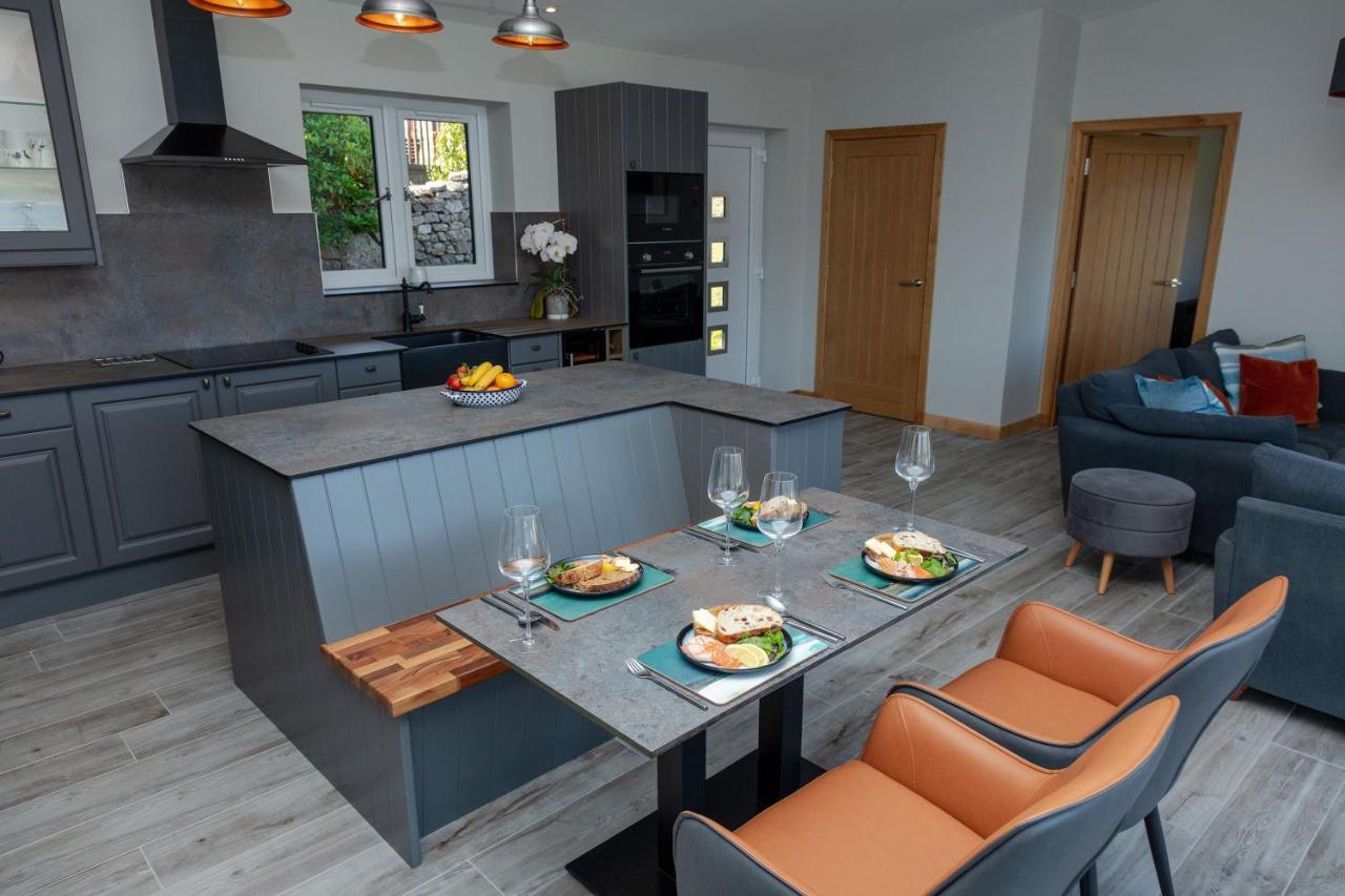 Birches Lodge With Hot Tub Dundonnell Экстерьер фото